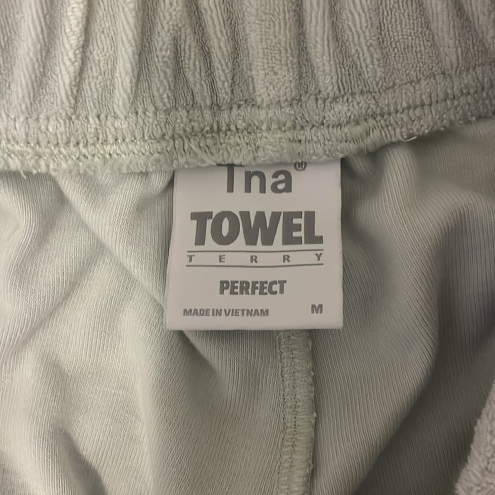 Tna towel shorts (very very light green, could be considered off white) - Picture 3 of 4